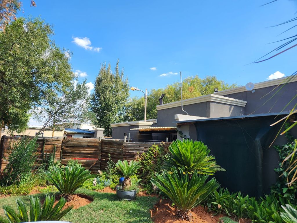 INVESTMENT OPPORTUNITY IN BAINSVLEI!