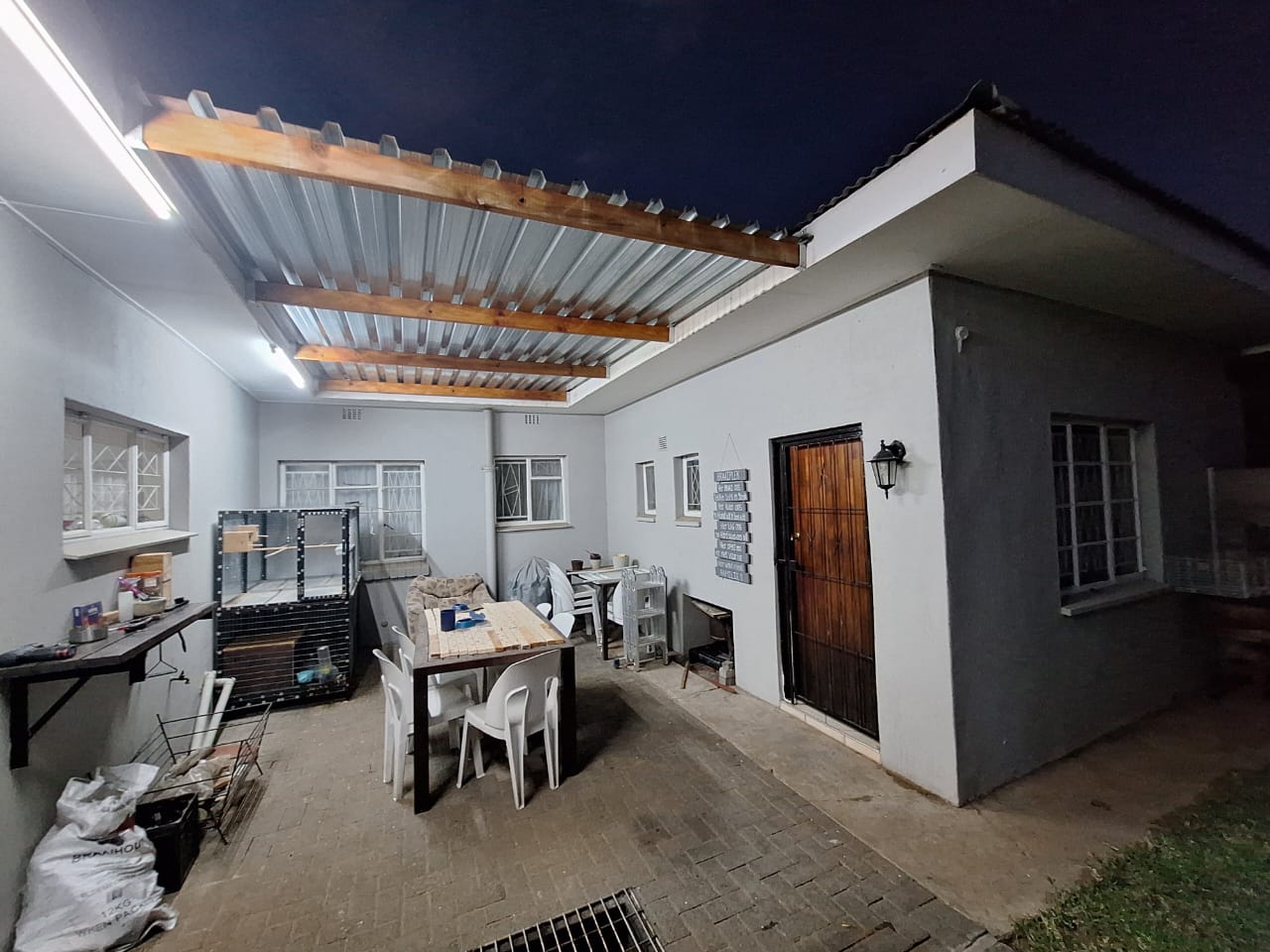 Spacious 3-Bedroom Haven with Detached Flatlet and Massive Garage