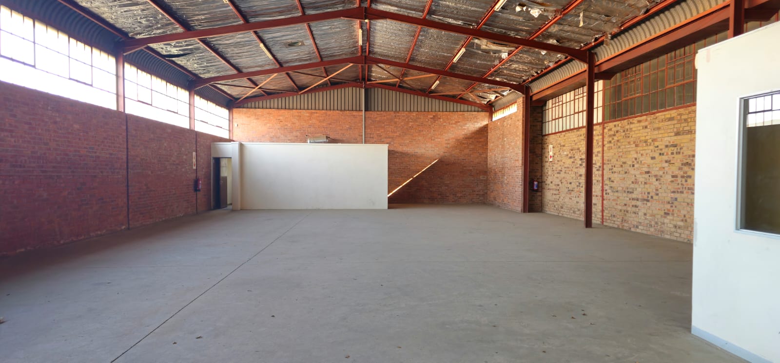 PRIME, VERSATILE INDUSTRIAL WAREHOUSE WITH OFFICES SELLING FOR ALMOST HALF ITS VALUATION