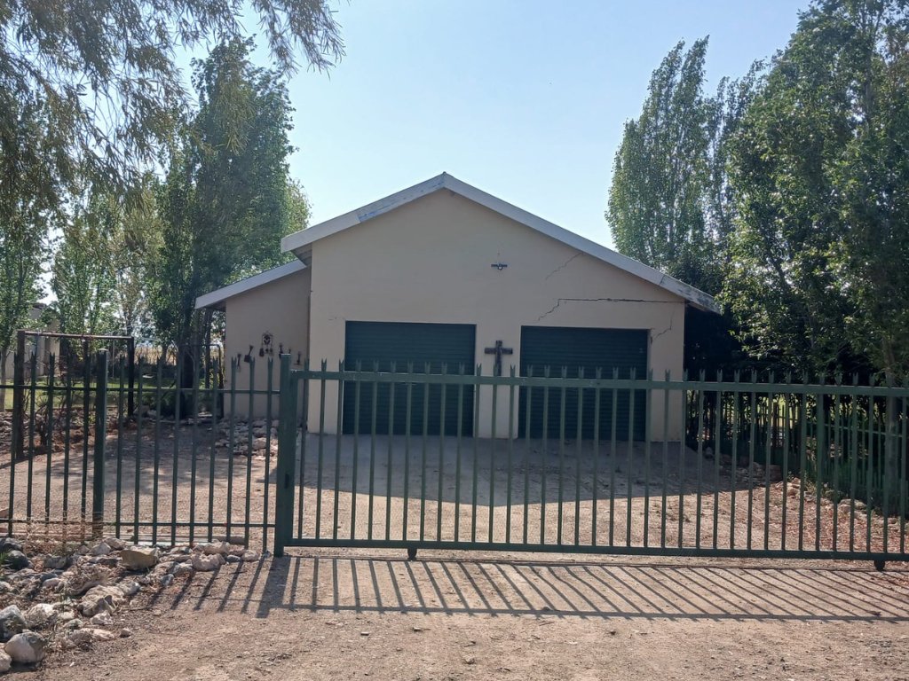 37.7 HA FARM WITH LUCERNE AND WATER RIGHTS – LOCATED ON THE VAAL RIVER