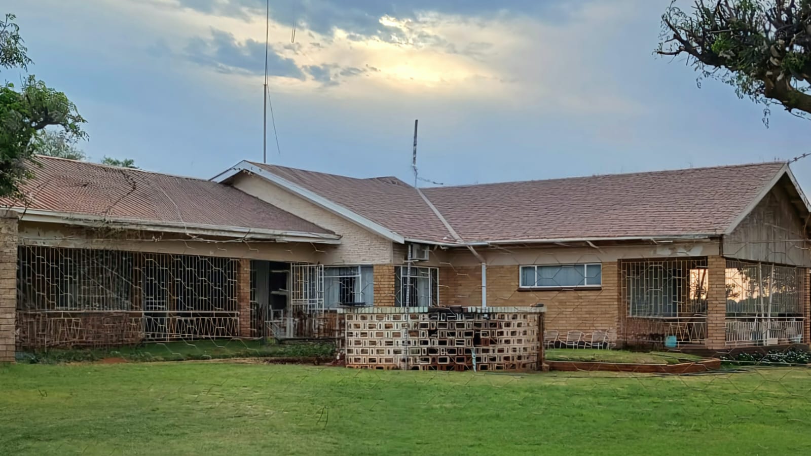 1300HECTARE FARM FOR SALE