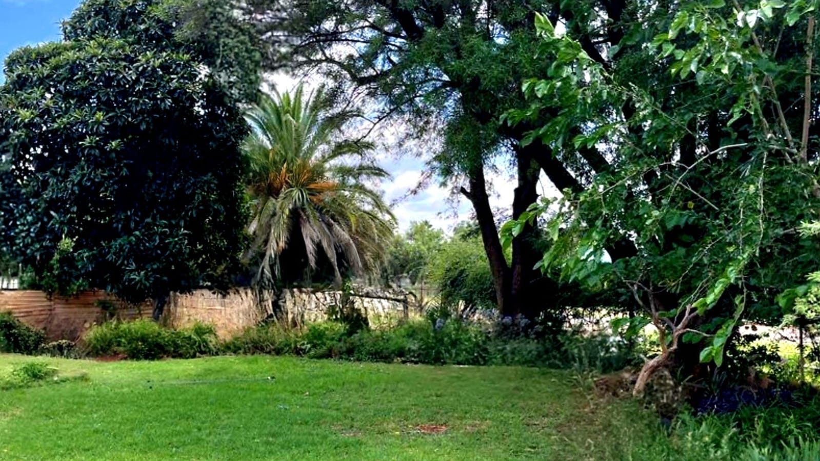 PRIME FAMILY HOME IN BOSHOF – 3 BEDROOMS, GREAT VALUE photo 4