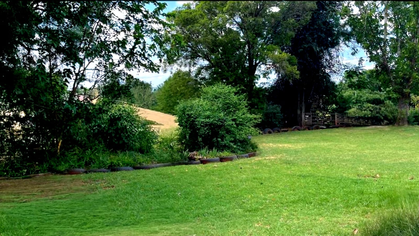 PRIME FAMILY HOME IN BOSHOF – 3 BEDROOMS, GREAT VALUE photo 2