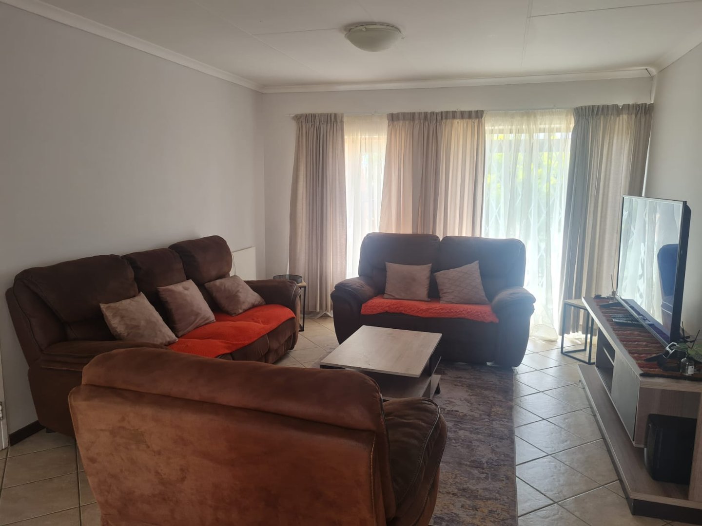 SPACIOUS 3-BEDROOM FAMILY HOME IN SECURE ESTATE photo 3