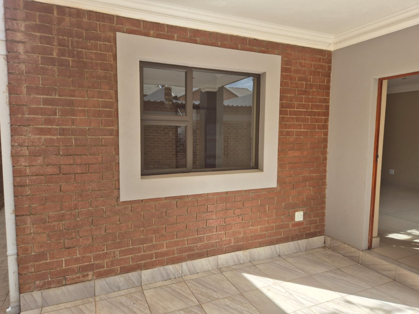 MODERN 3-BEDROOM TOWNHOUSE FOR SALE IN HEUWELSIG – SECURE & LOW-MAINTENANCE LIVING photo 5