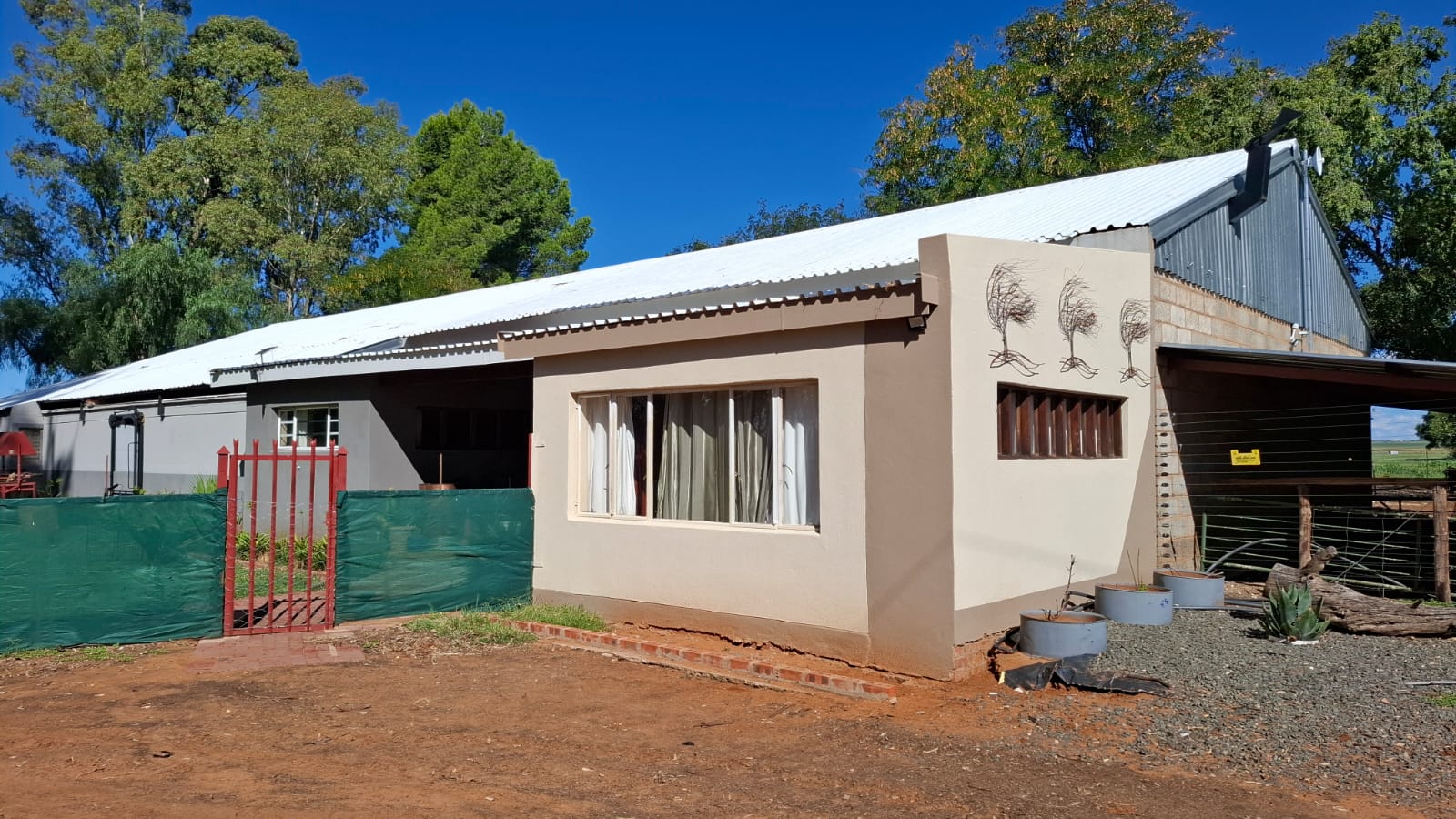 WATER-RICH 69 HA FARM FOR SALE – WEST OF BLOEMFONTEIN photo 2