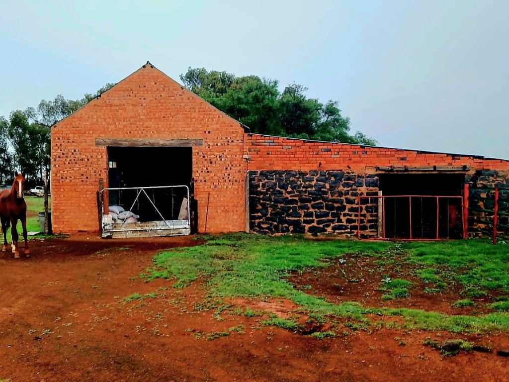 460 HA PLAAS MET VEESTELSEL, WILD EN SONKRAG – VOLHOUBARE LANDBOU-INVESTERING photo 5