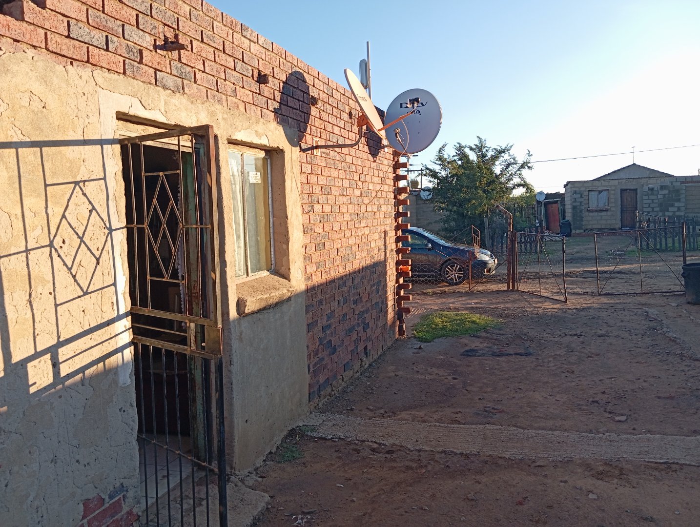 2-BEDROOM HOUSE FOR SALE IN FREEDOM – CASH BUYERS ONLY