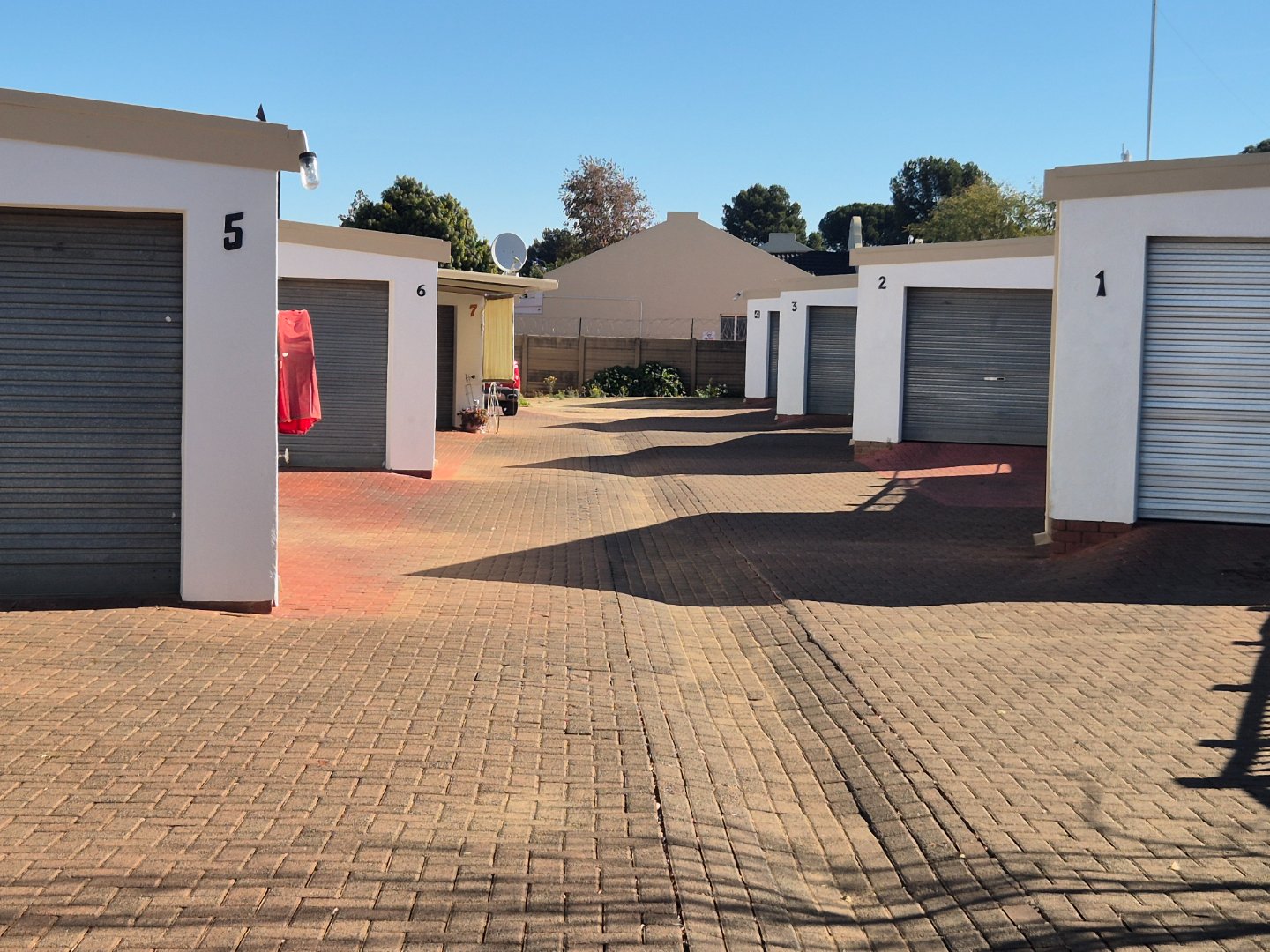 Spacious 3 Bedroom Townhouse for sale in Uitsig