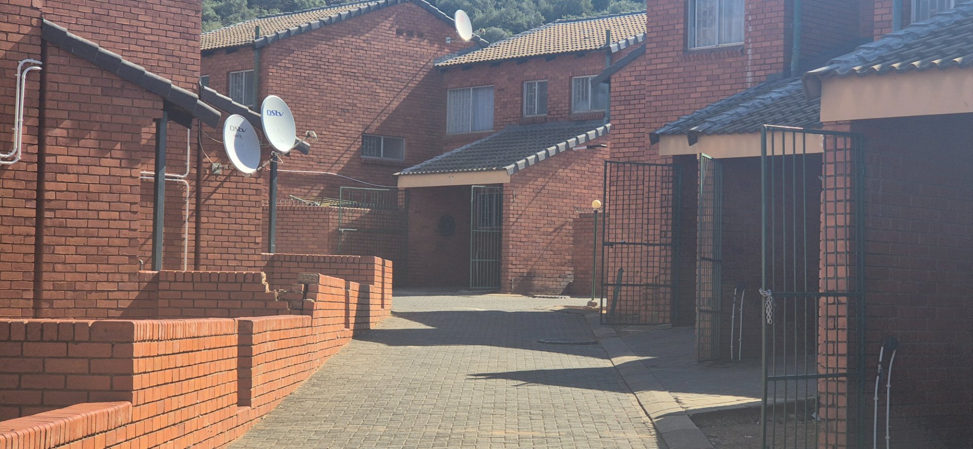 3 Bedroom Ground floor Simplex for sale in Waverley