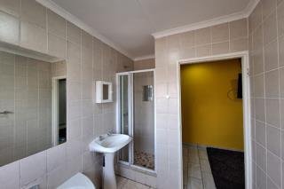 Modern 3 Bedroom Townhouse for sale in Helicon Heights photo 3