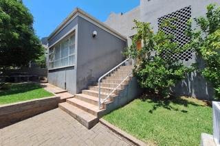 Modern 3 Bedroom Townhouse for sale in Helicon Heights photo 2