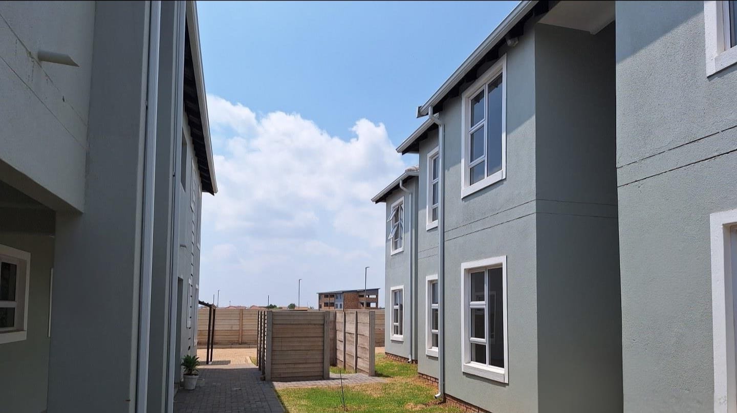 Modern Secure Apartment – No Transfer Fees photo 3
