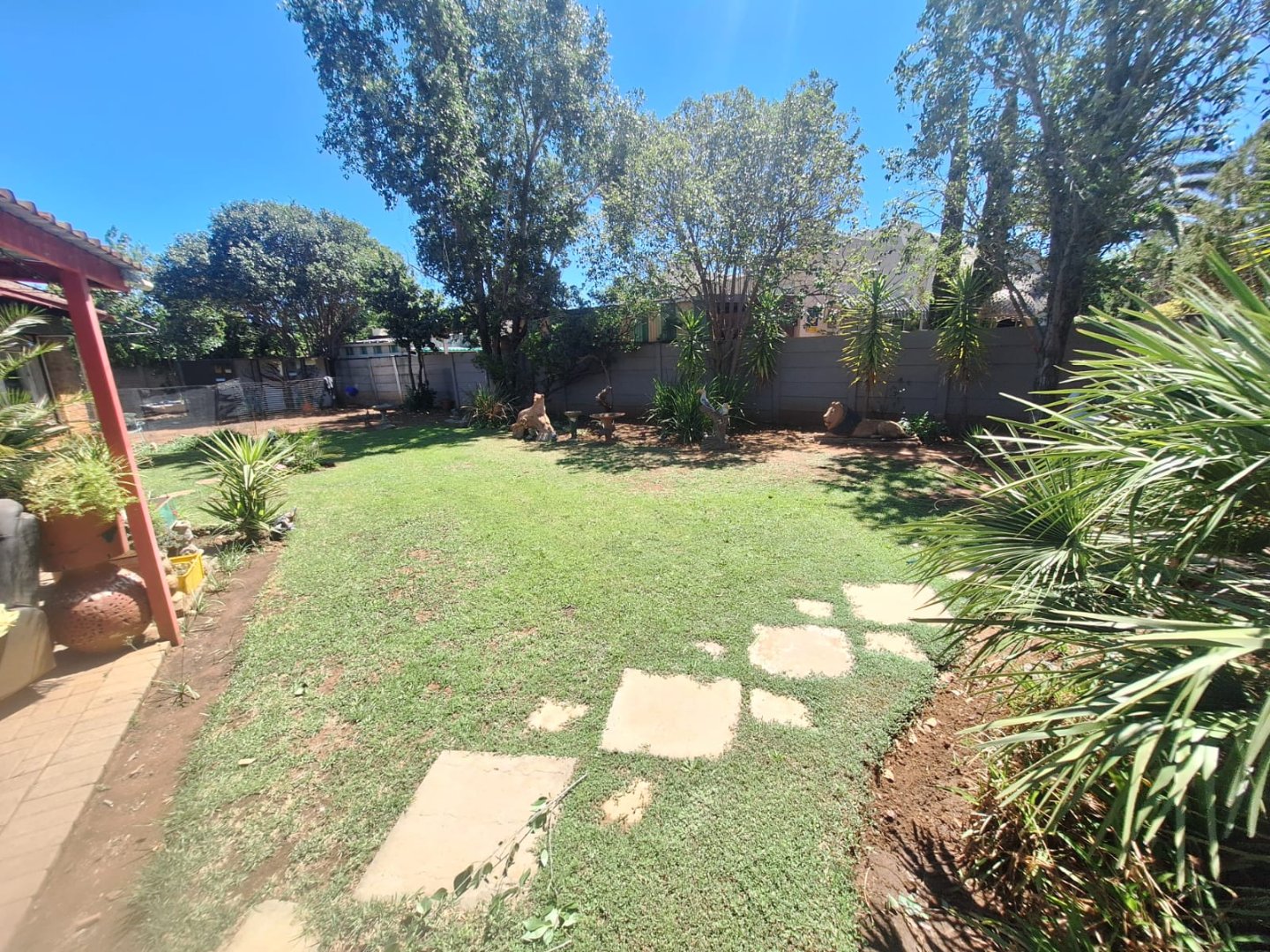 4 Bedroom family home in Pellissier  photo 4