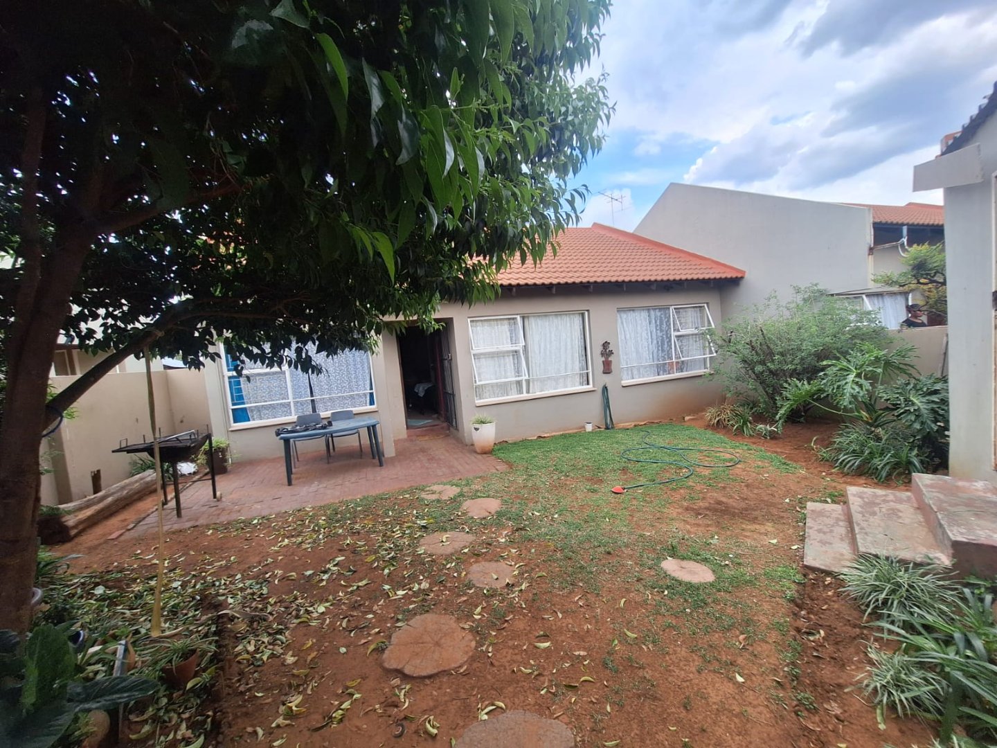 3 Bedrooms Townhouse for sale in Langenhovenpark. photo 3