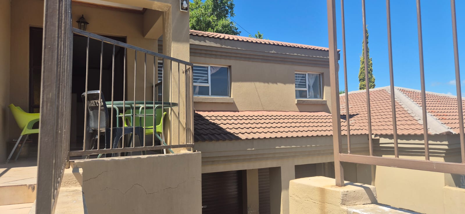 Modern 3-Bedroom Duet for Sale in Baysvalley