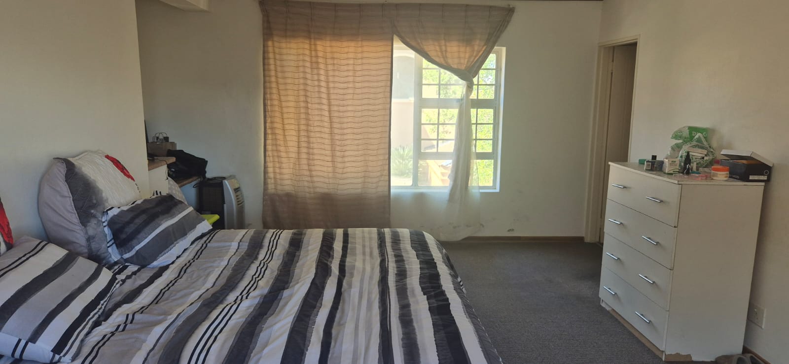 Modern 3-Bedroom Duet for Sale in Baysvalley photo 5