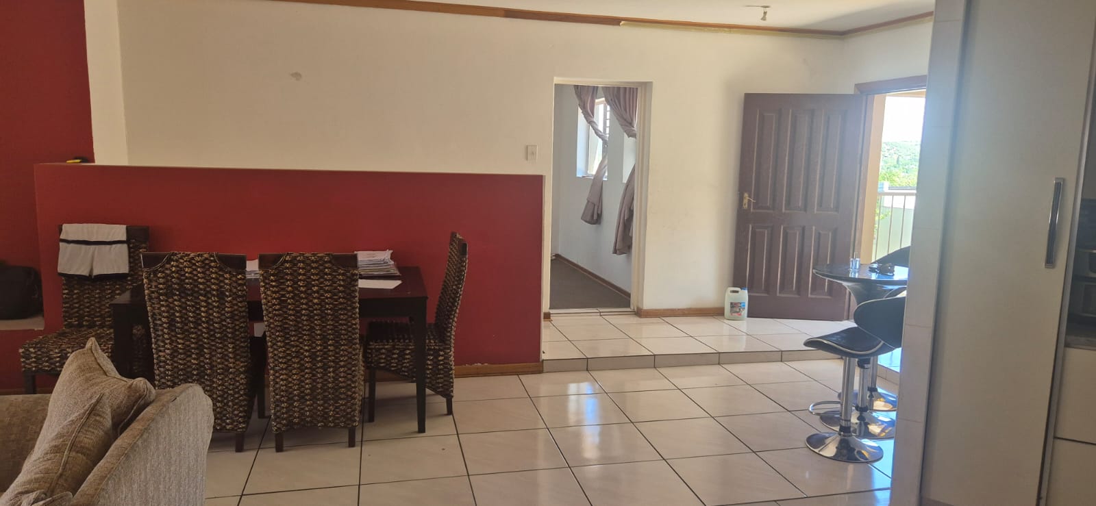 Modern 3-Bedroom Duet for Sale in Baysvalley photo 3