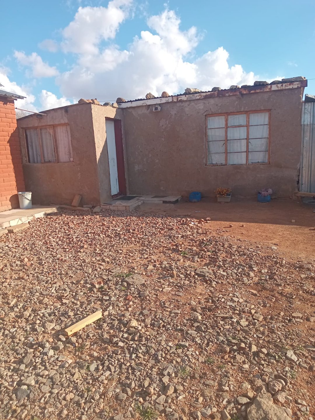 AFFORDABLE 2-BEDROOM HOME, GREAT VALUE, READY TO MOVE IN photo 2