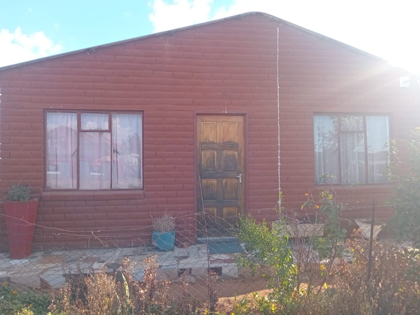 AFFORDABLE 2-BEDROOM HOME, GREAT VALUE, READY TO MOVE IN