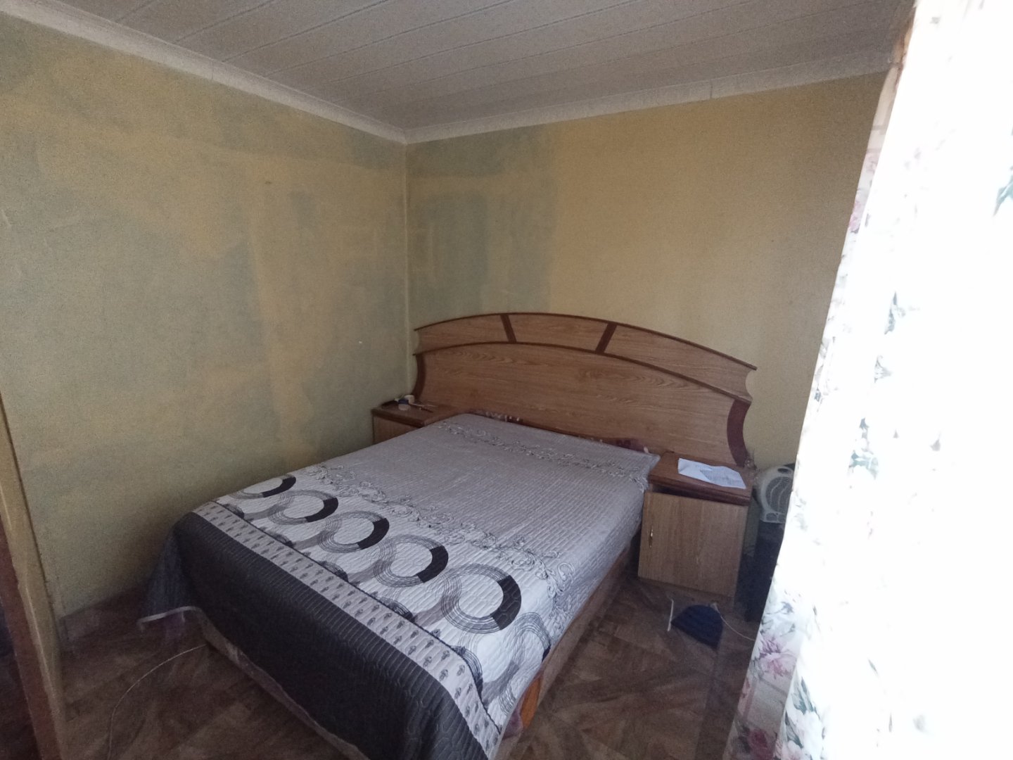 2 Bedroom House For Sale Batho photo 4