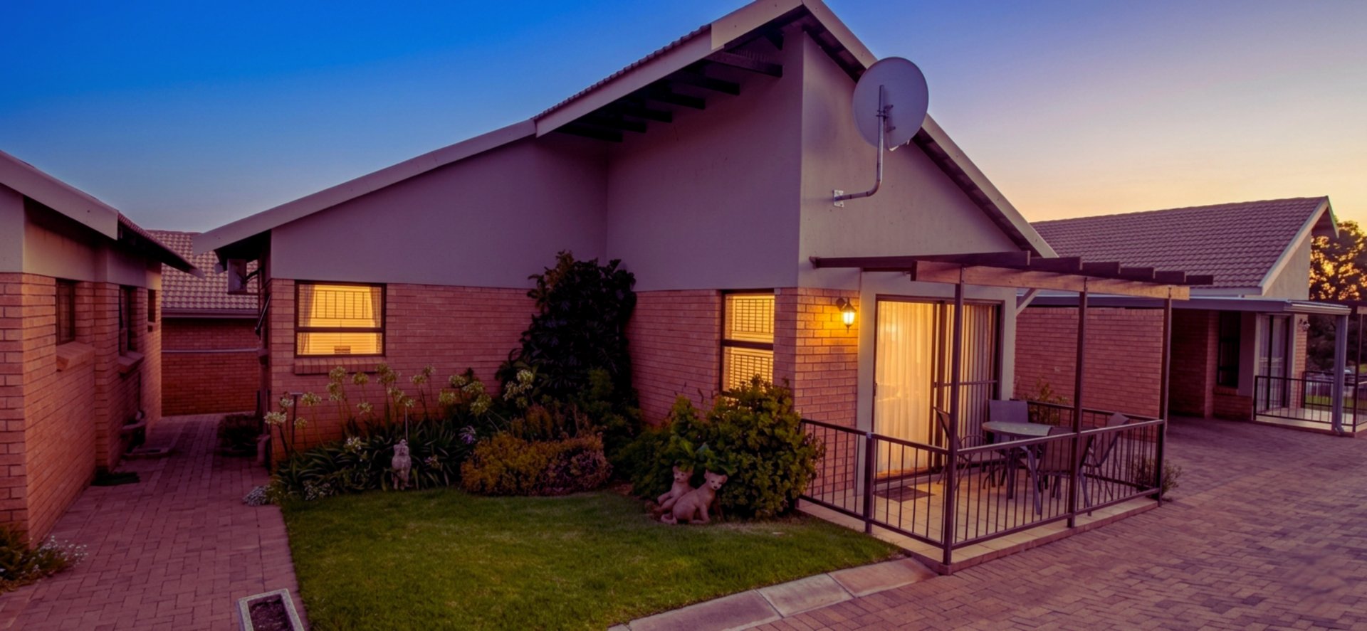 Secure 1-Bedroom Retirement Townhouse with Modern Finishes — Langenhovenpark, Bloemfontein