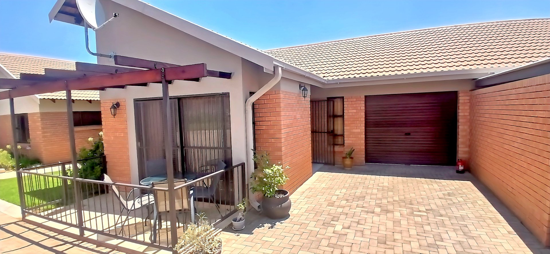 Secure 1-Bedroom Retirement Townhouse with Modern Finishes — Langenhovenpark, Bloemfontein photo 5