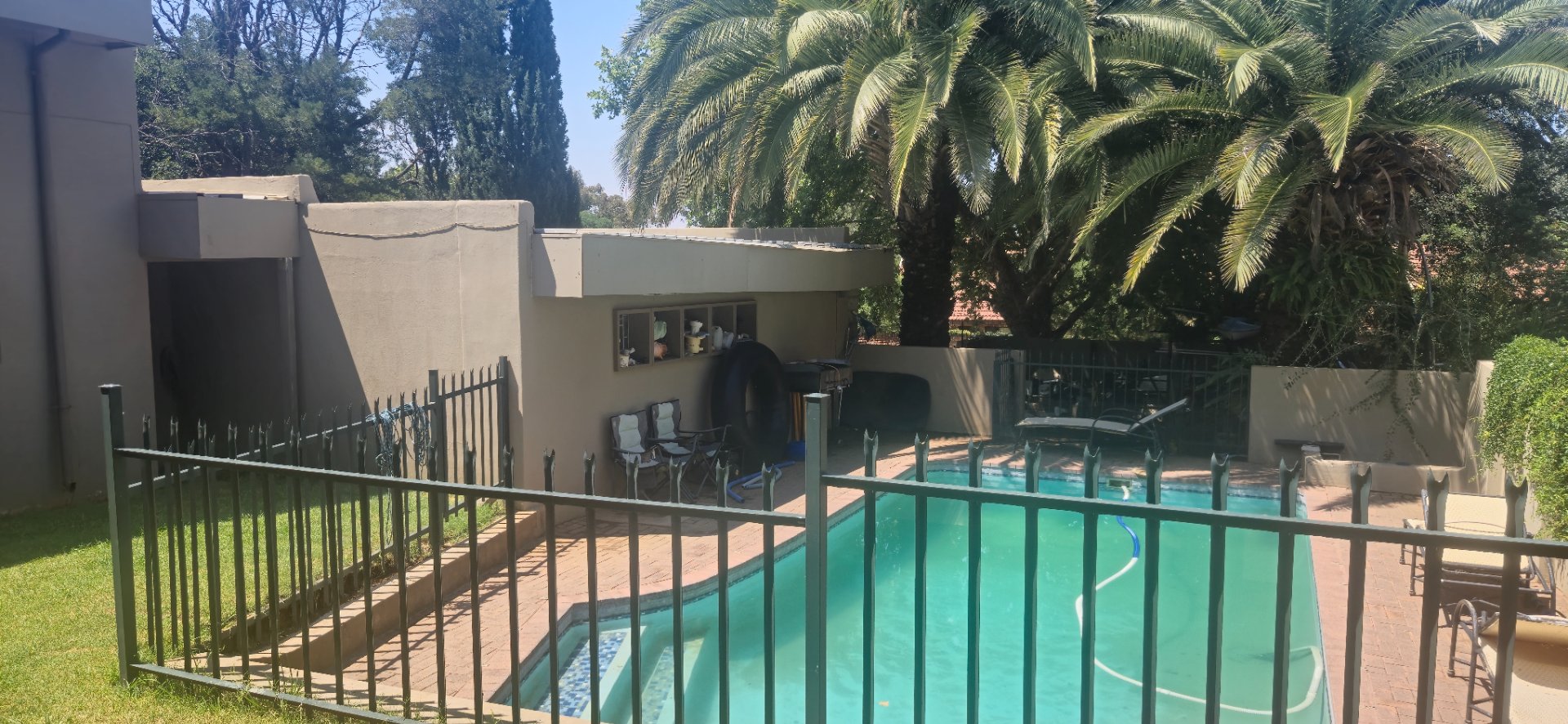 Spacious 3-Bedroom Family Home on a Large Corner Stand in Langehoven Park