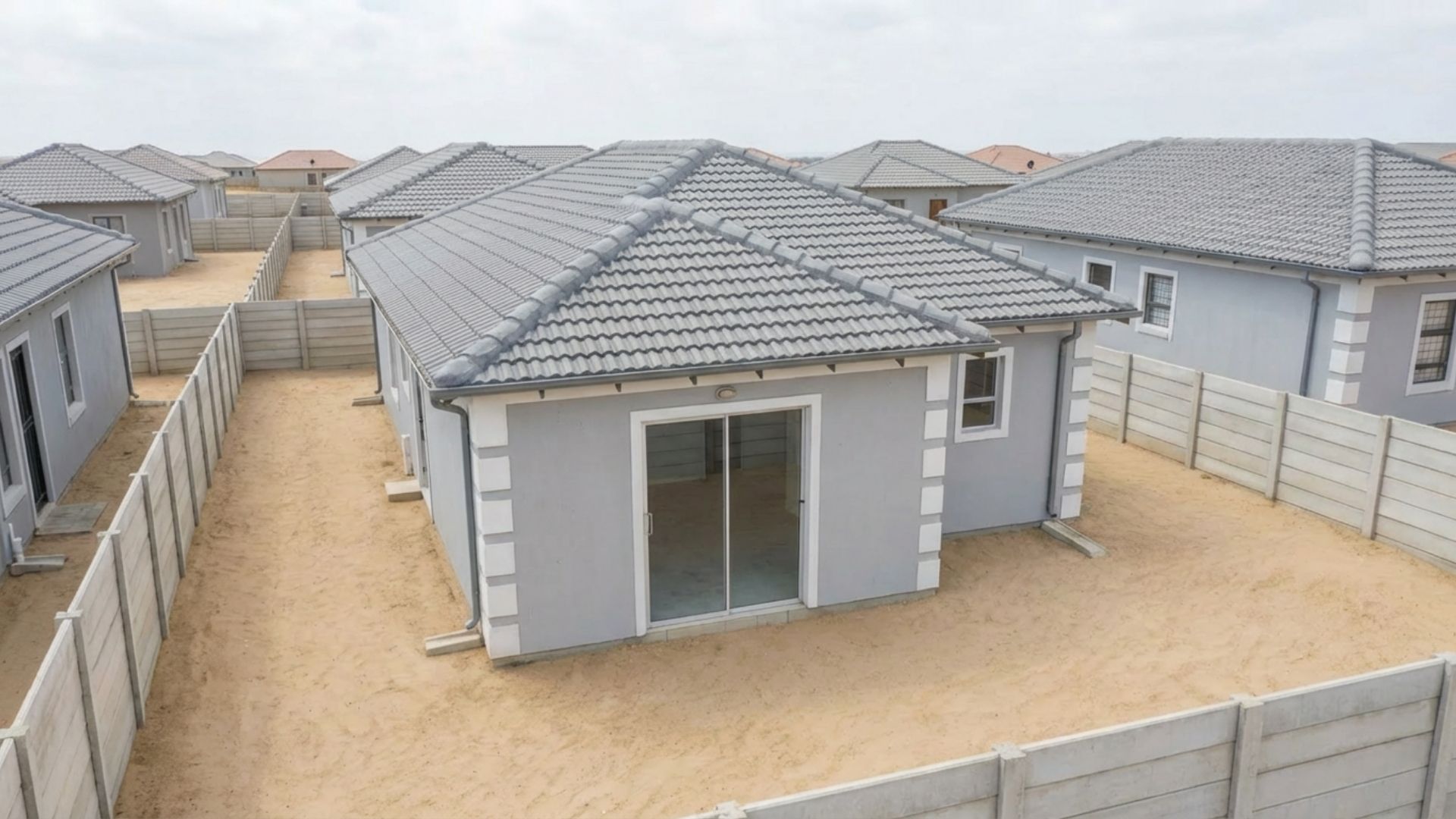 No Deposit 2 Bedroom House for Sale in Windmill Park – 40sqm photo 2
