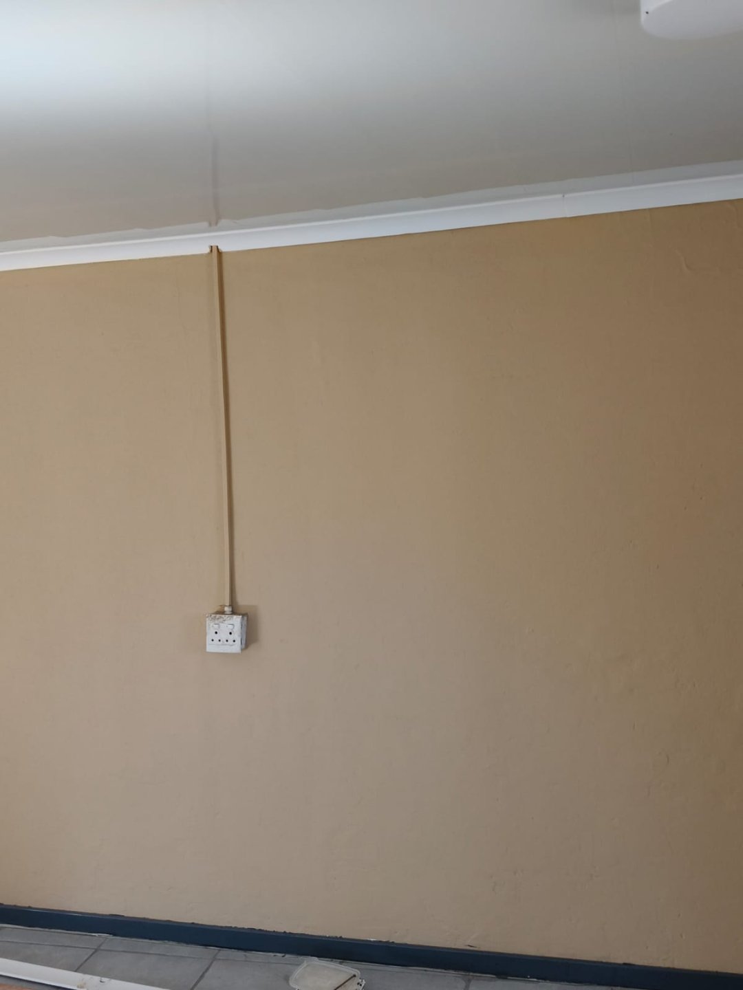 NEAT & AFFORDABLE 2 BEDROOM HOME photo 3
