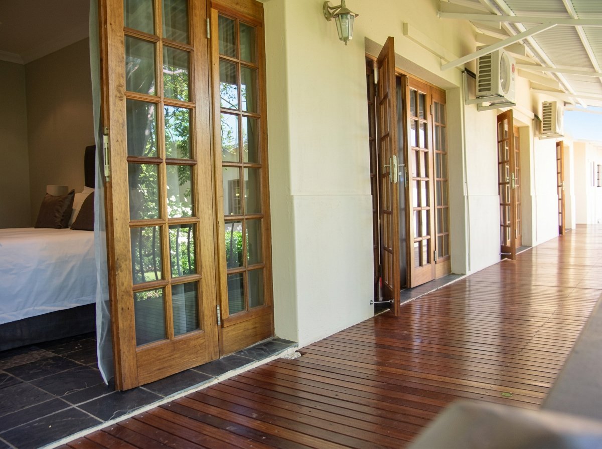 ESTABLISHED 13-ROOM GUEST HOUSE WITH CONFERENCE FACILITIES IN DAN PIENAAR BLOEMFONTEIN photo 2