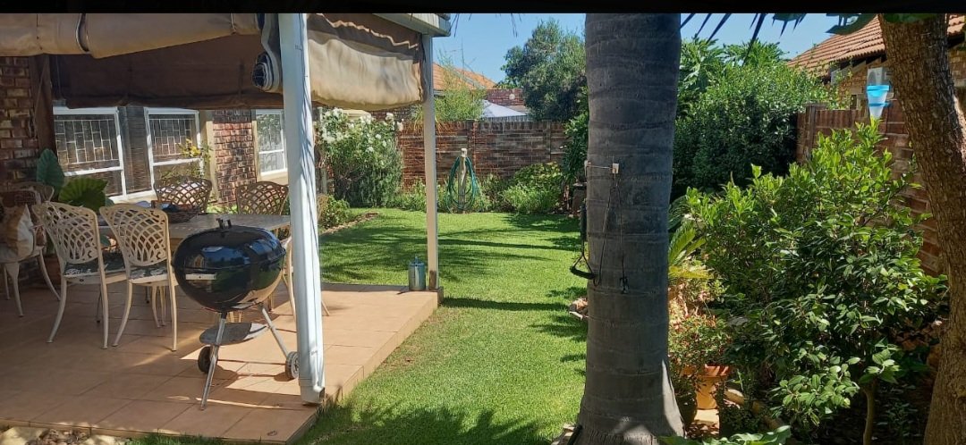 Your Private Sanctuary Awaits: The Jewel of Langenhovenpark photo 2