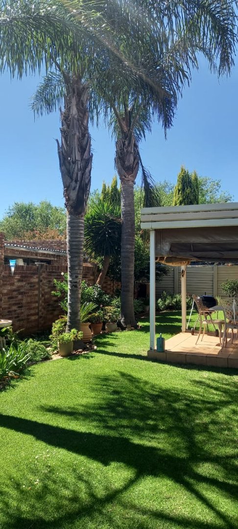Your Private Sanctuary Awaits: The Jewel of Langenhovenpark photo 3