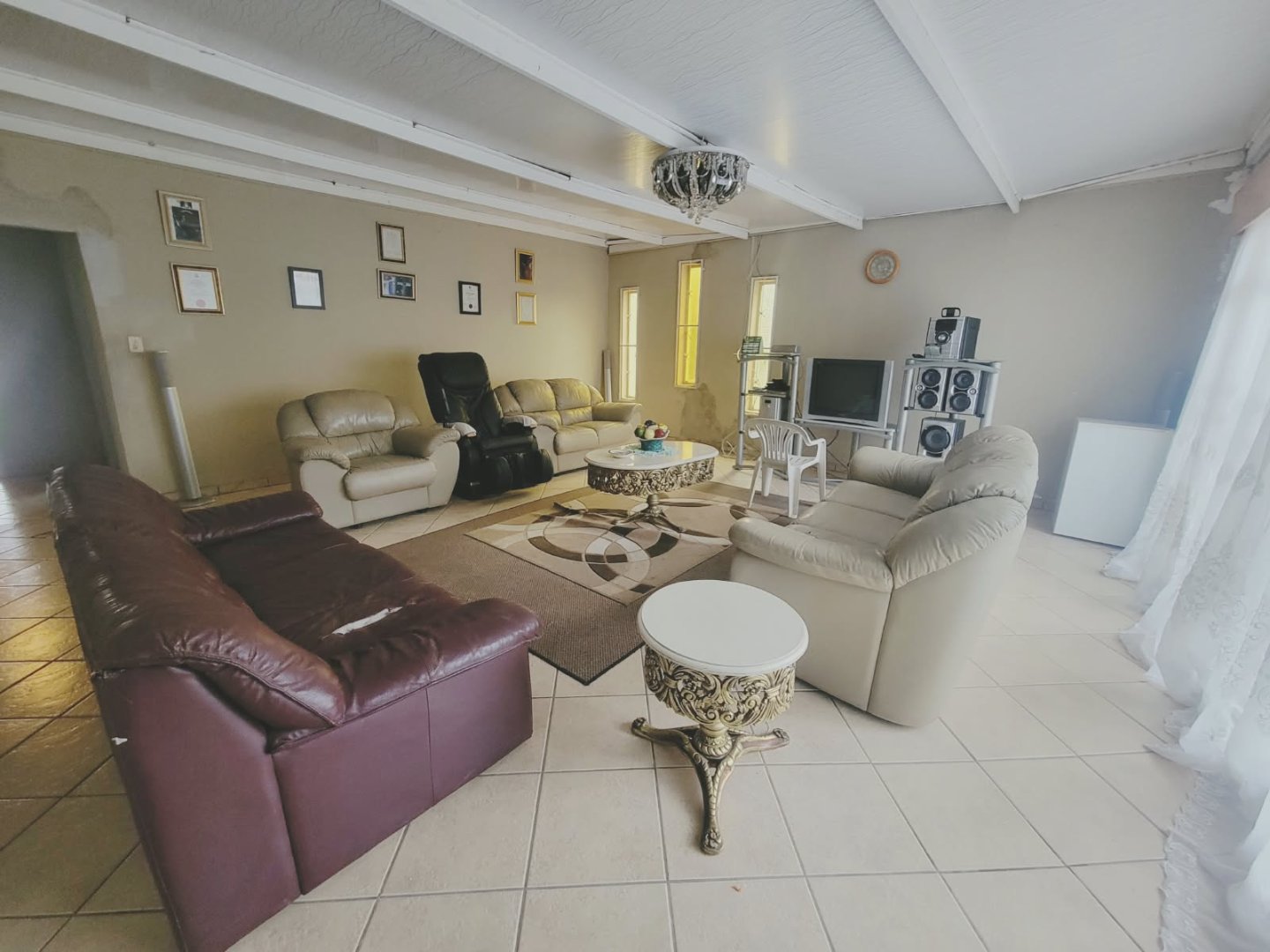 Spacious 4-Bedroom Family Home | Double Garage | Pool | Prime Location | Morewag, Kroonstad photo 5