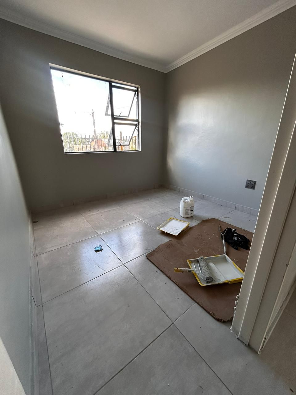 RENOVATED 2-BEDROOM HOUSE FOR SALE IN BLOEMSIDE 5, BLOEMFONTEIN — MOVE-IN READY WITH SECURITY, COMFORT AND EASY ACCESS TO AMENITIES. photo 5