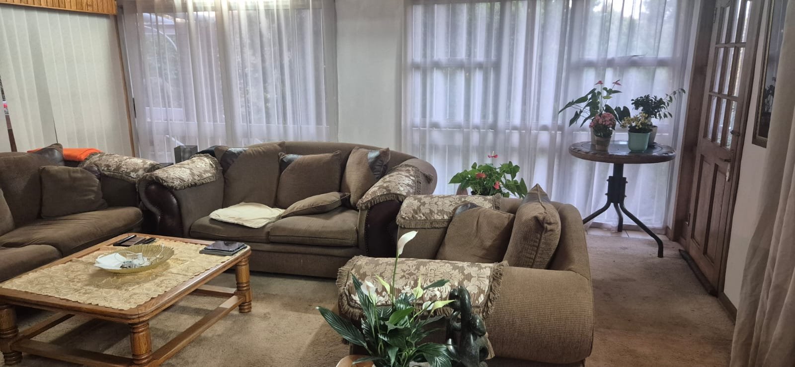 High-Yield Investment Opportunity: 2 Houses + Flatlet in Heuwelsig  photo 4
