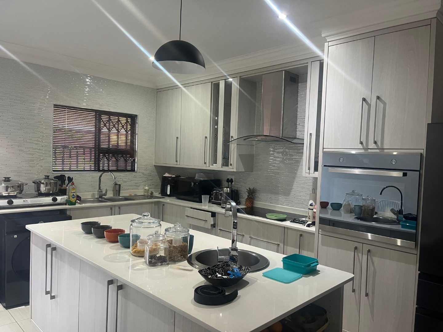4-BEDROOM DOUBLE-STOREY TOWNHOUSE IN A SECURED HEUWELSIG ESTATE photo 5
