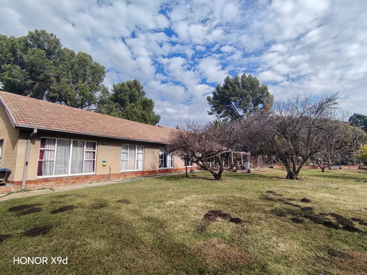 Spacious Smallholding with income potential. photo 2
