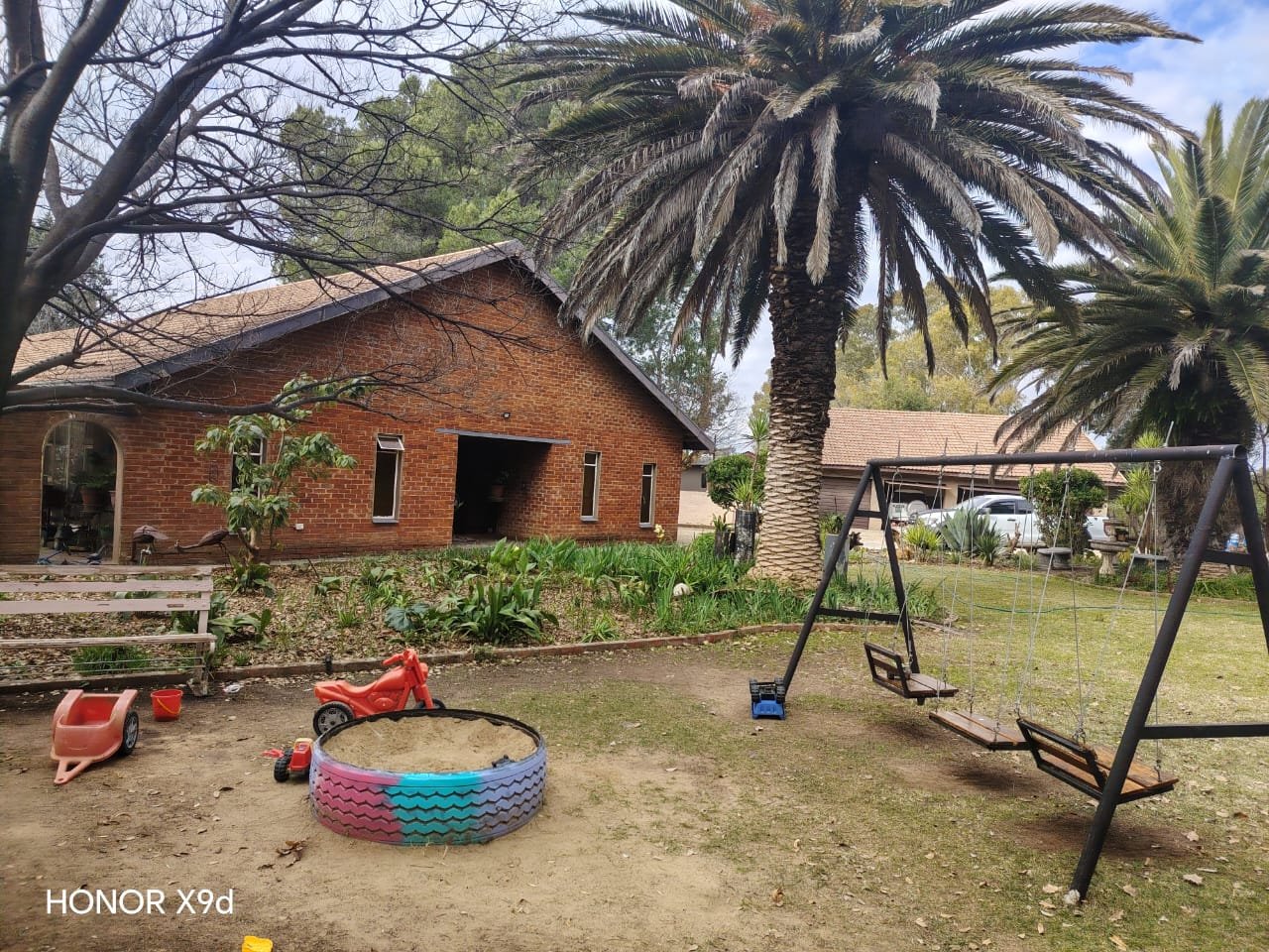 Spacious Smallholding with income potential. photo 3