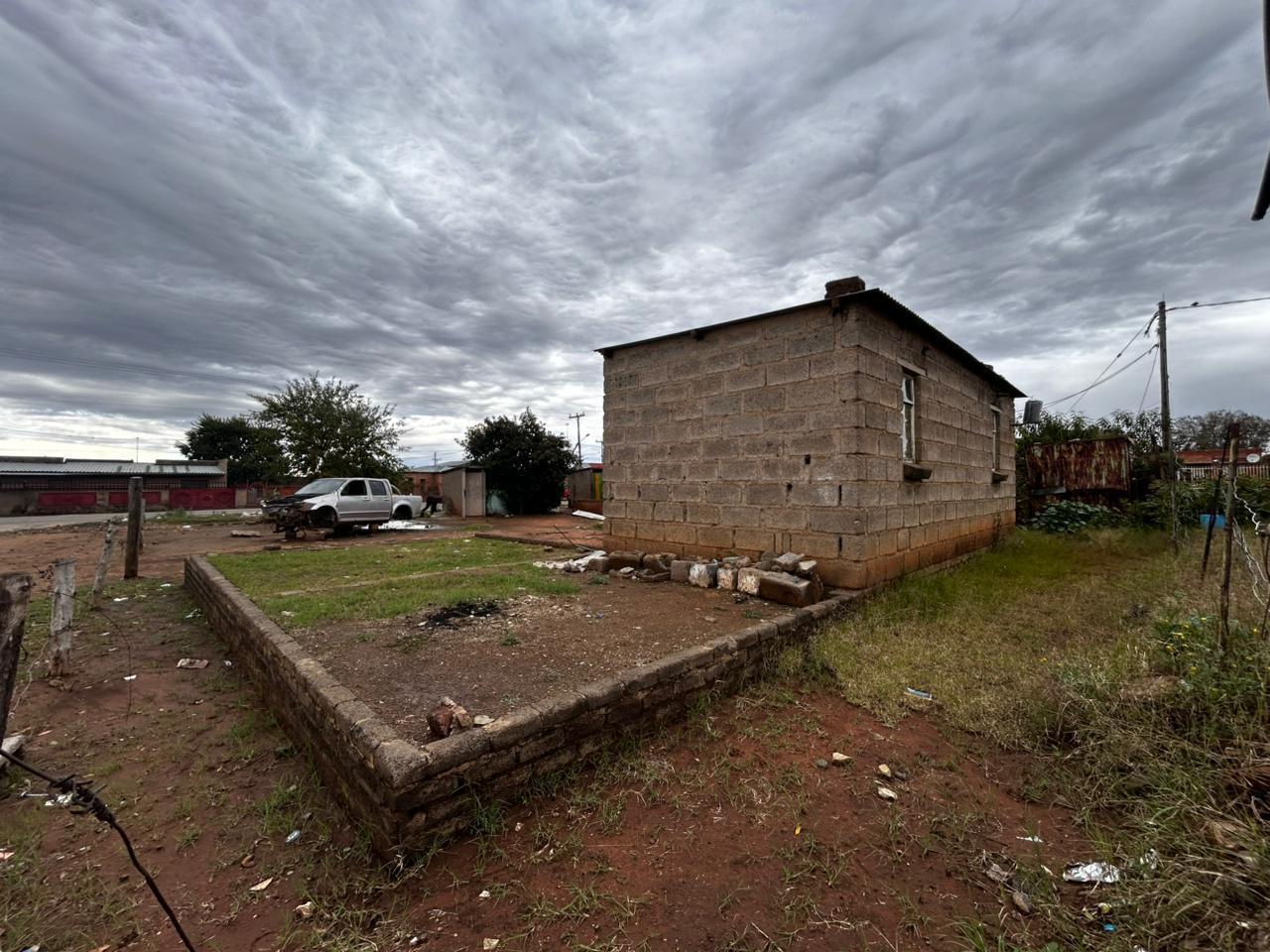 325m² Main-Road Stand in Freedom Square – Vacant Land, Ready to Develop