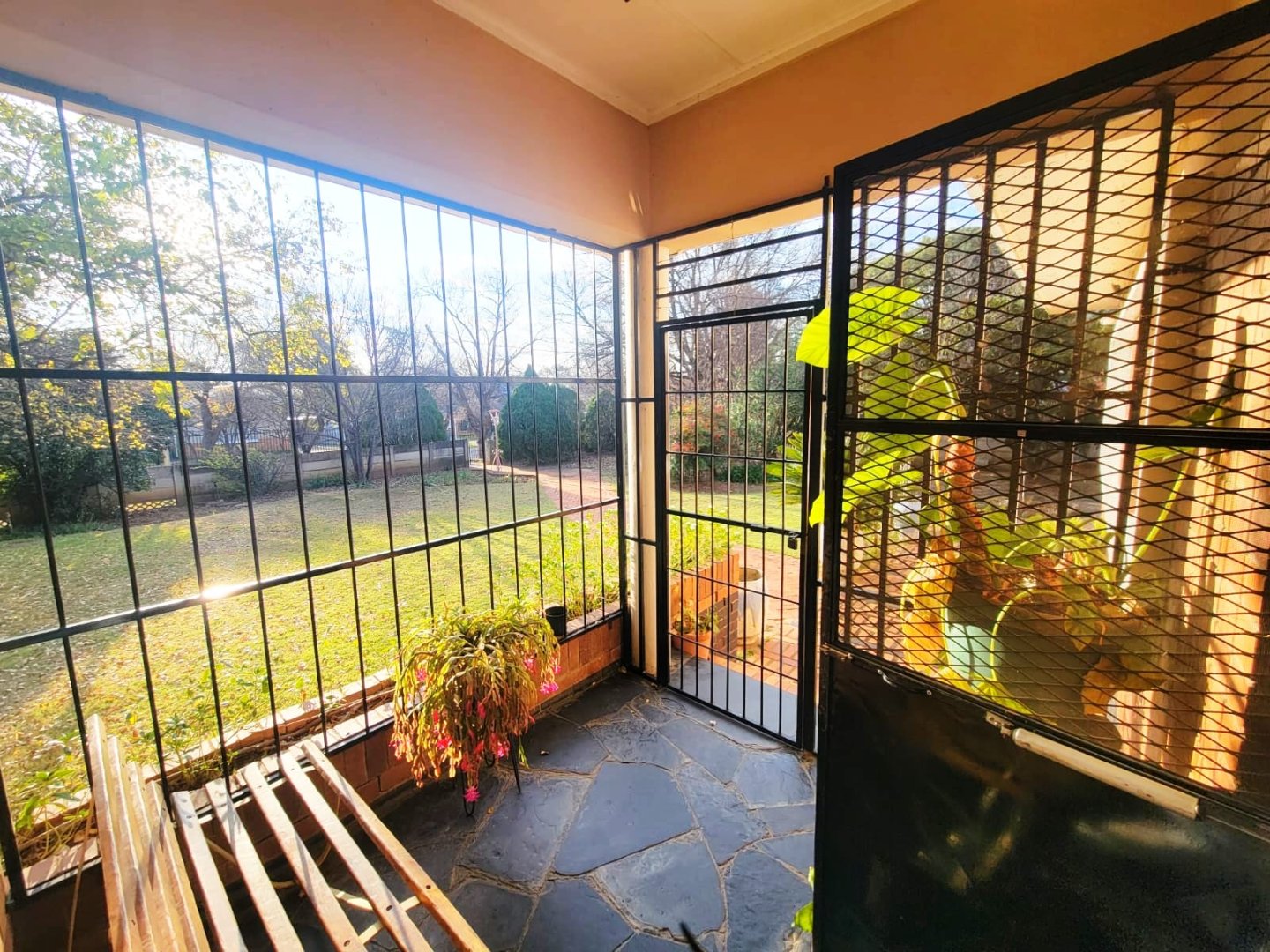 4-Bedroom House with Double Garage in Suidrand, Kroonstad photo 2