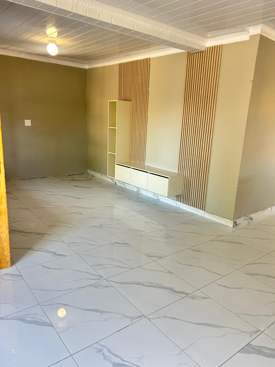 Fenced 3 Bedroom Home with En-Suite Main Bedroom in Rocklands photo 4