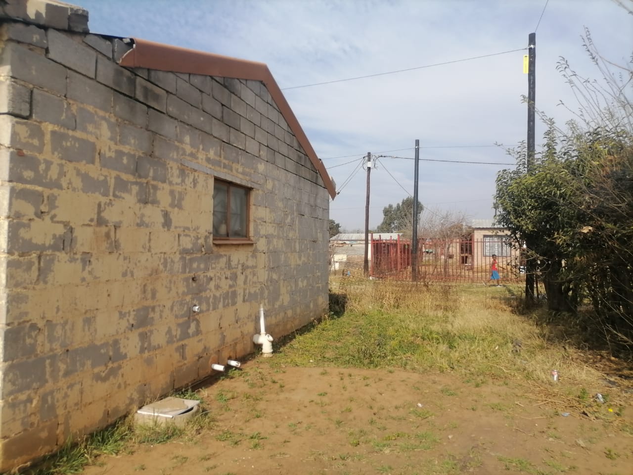 2-Bedroom Bloemside 4 Home with Outbuilding – Transfer Fees Included - CASH BUYERS ONLY photo 2